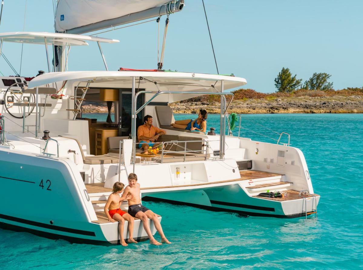 Luxury Catamaran Lagoon 42, Ac & Gn Split Exterior foto