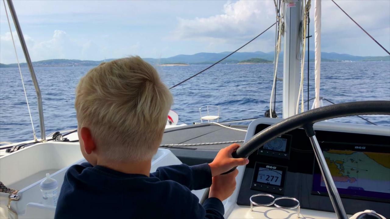 Luxury Catamaran Lagoon 42, Ac & Gn Split Exterior foto